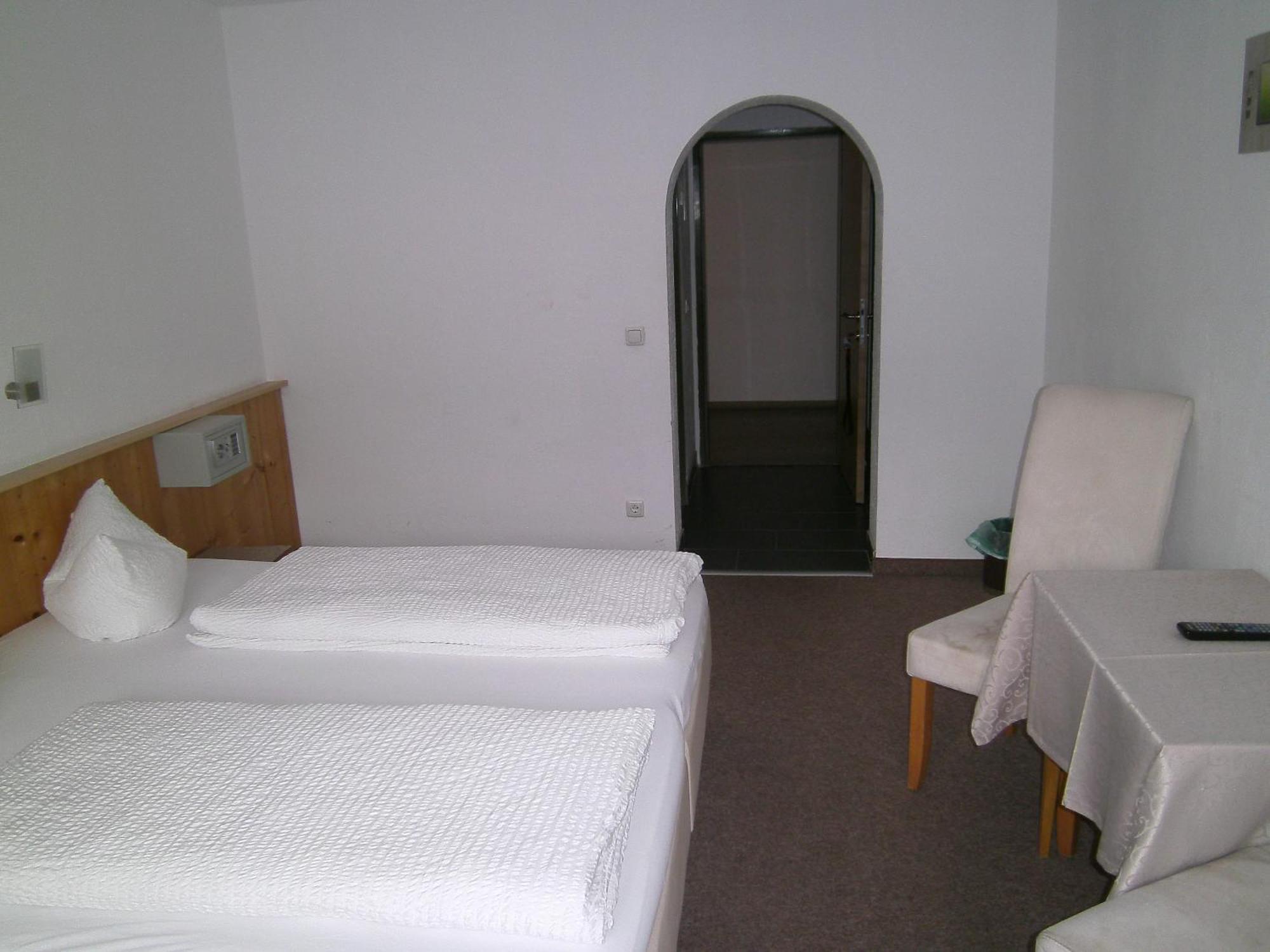 Gasthof Hotel Kirchenwirt Zell am Ziller Bagian luar foto