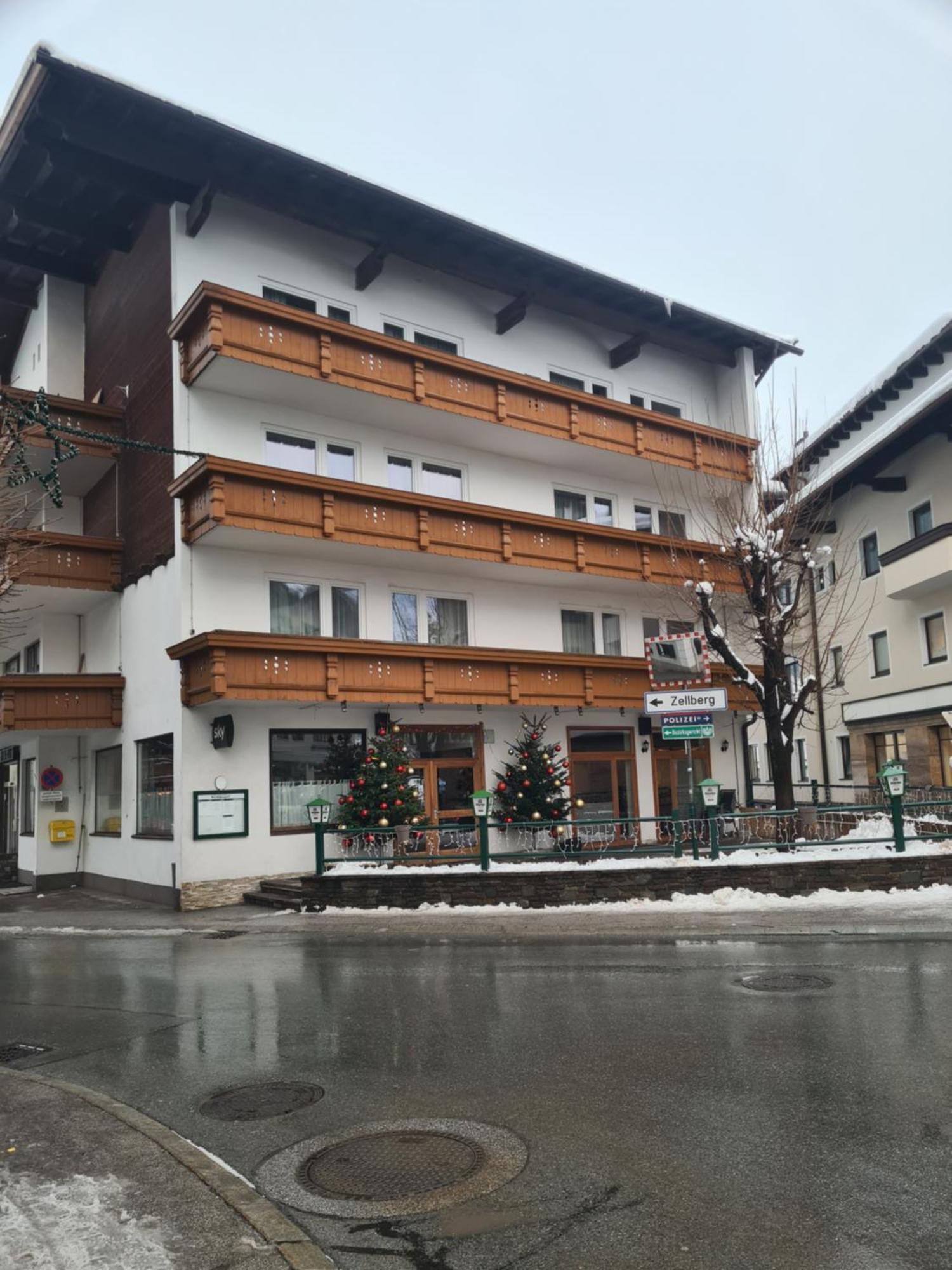 Gasthof Hotel Kirchenwirt Zell am Ziller Bagian luar foto