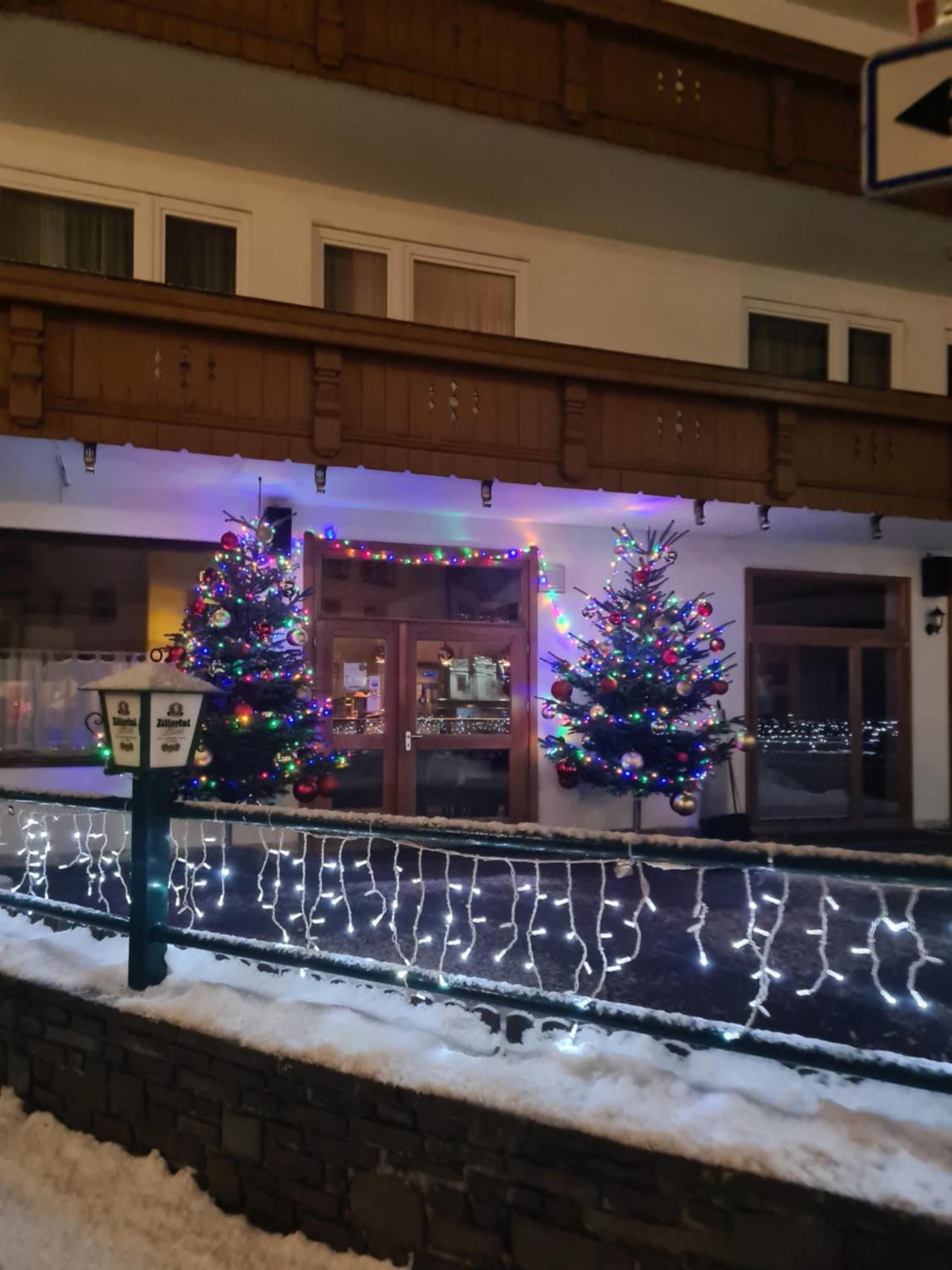 Gasthof Hotel Kirchenwirt Zell am Ziller Bagian luar foto