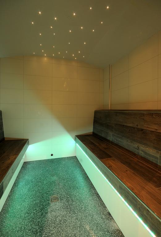 Gasthof Hotel Kirchenwirt Zell am Ziller Bagian luar foto